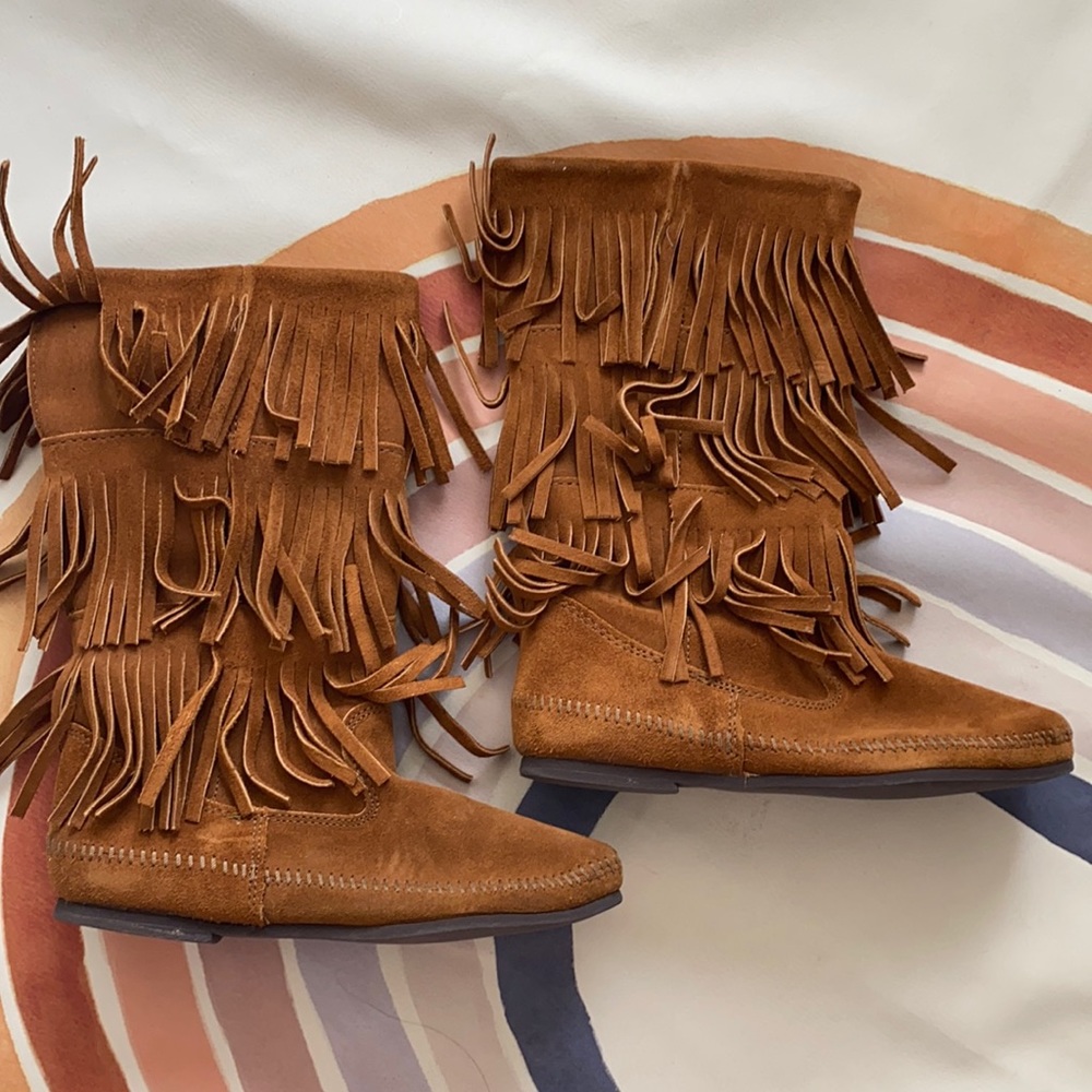 Minnetonka Moccasin 3 Layer Fringe Boots Brown